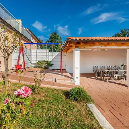 Awesome In With House A Panoramic View Semesterbostad Pazin