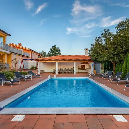 Awesome In With House A Panoramic View