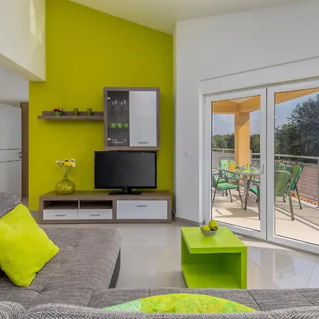 Awesome In With House A Panoramic View